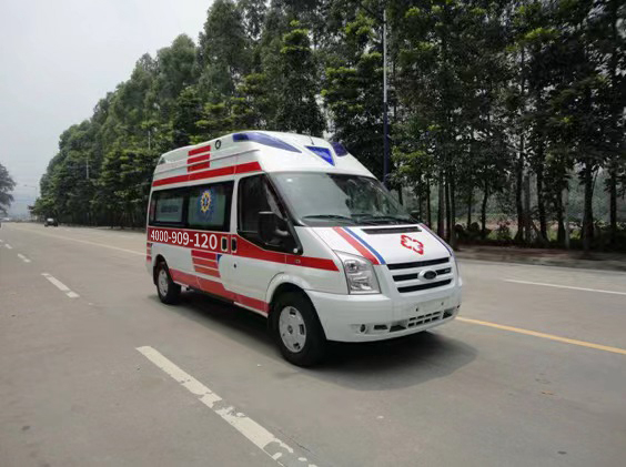 浦东新跨市救护车联系方式：小微带你安全转院返乡，无需担忧。