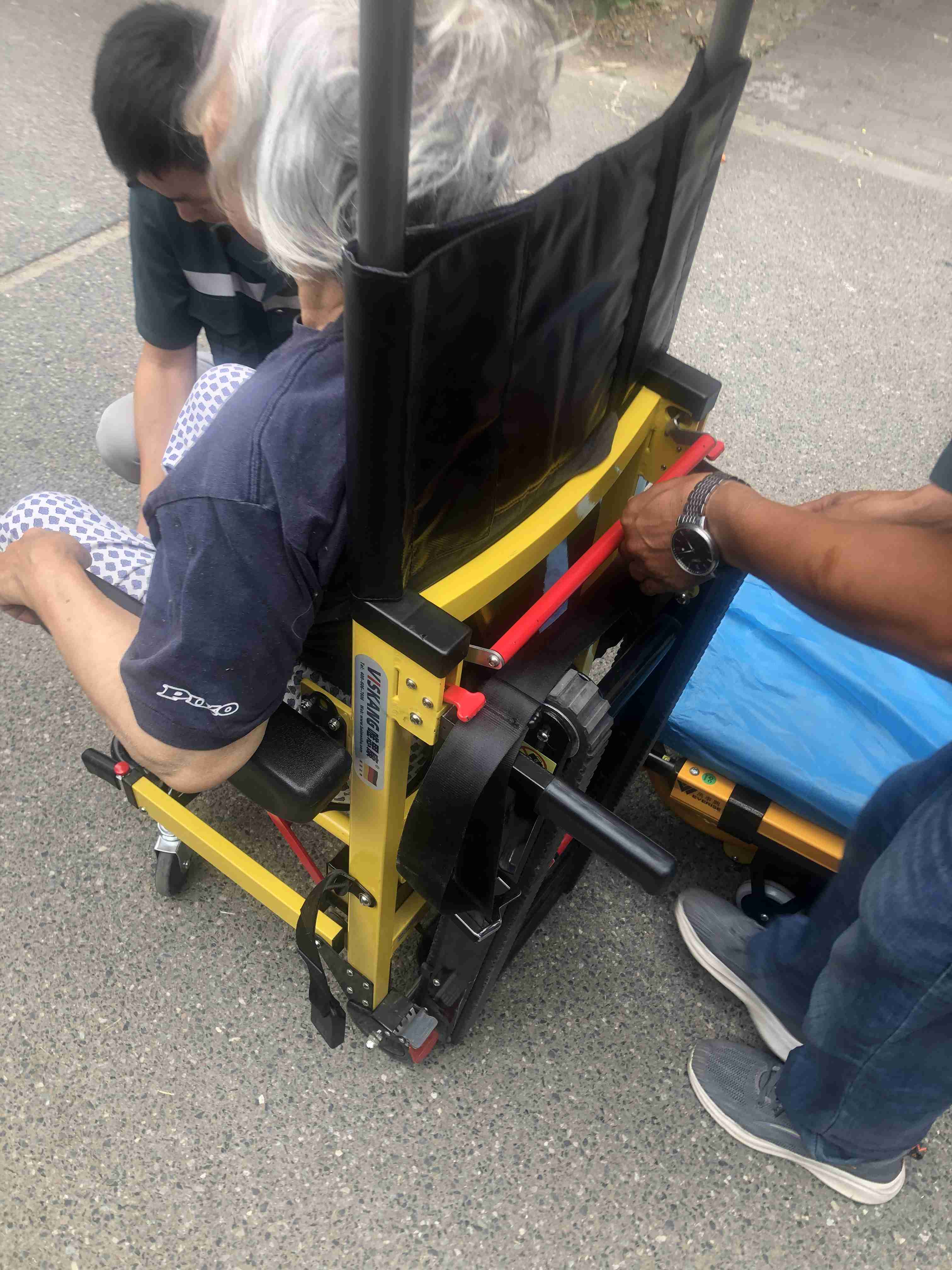 上海市虹口回家救护车护送电话号码，让术后回家安全无忧，准时响应无隐形收费