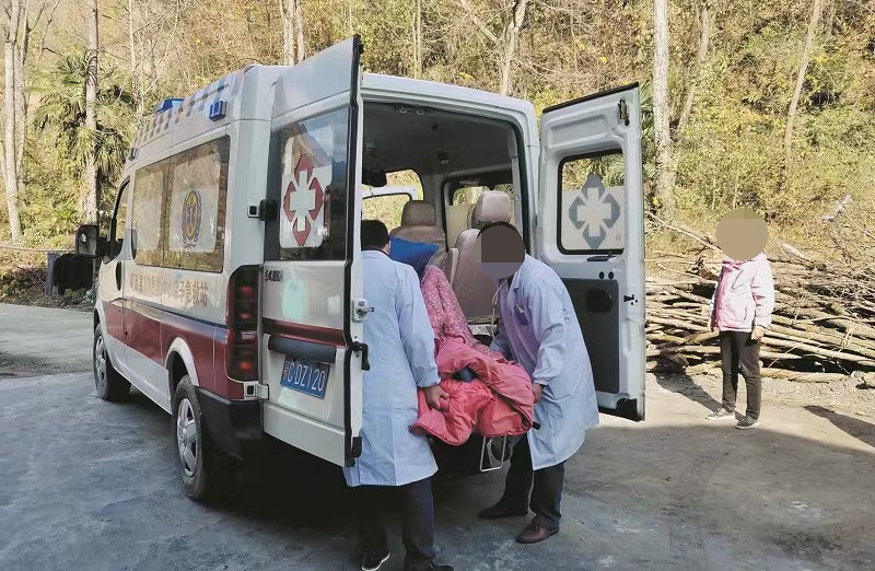 安全转院无忧：如何找到上海患者救护车租赁电话
