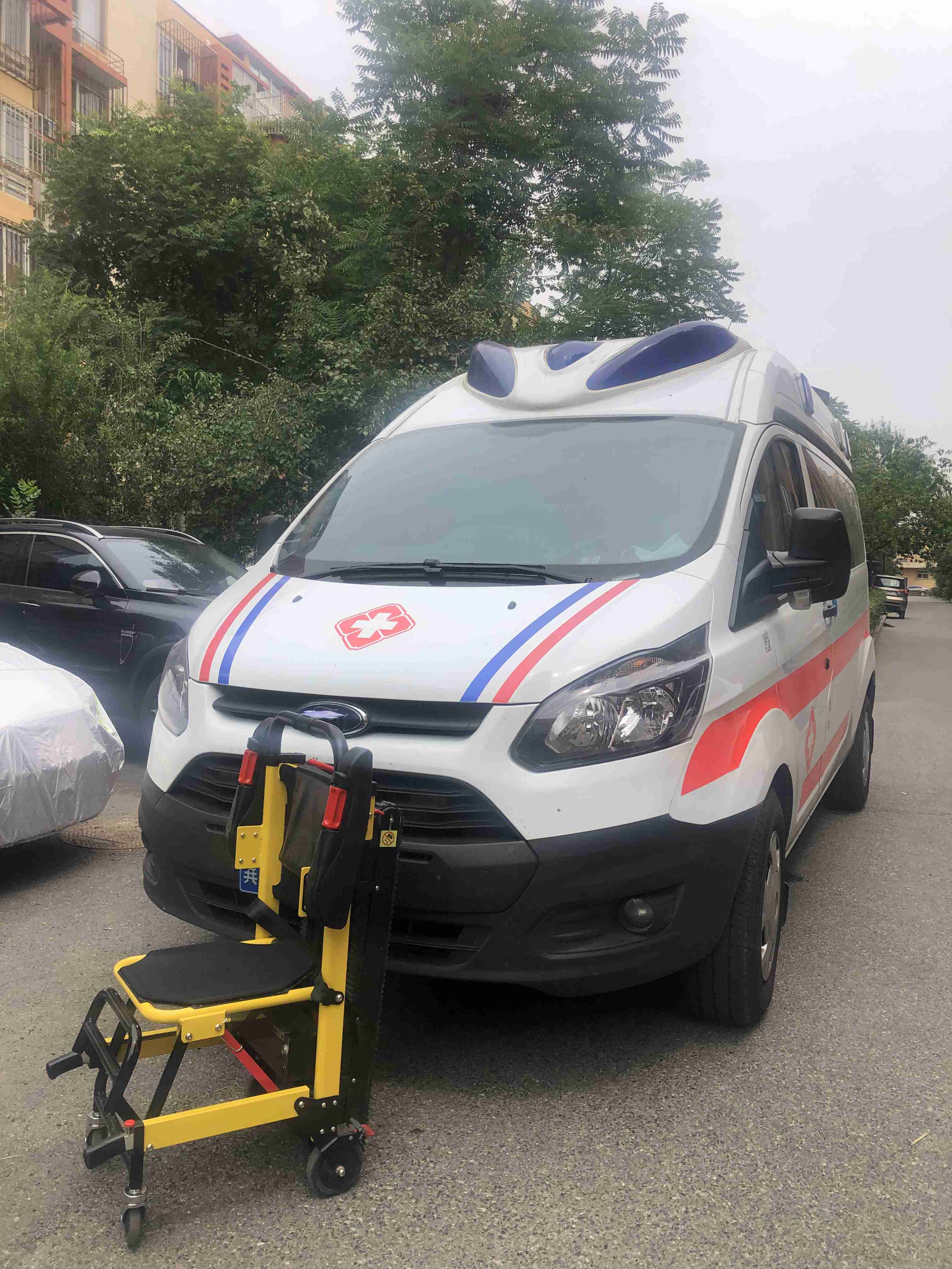 赛事出租救护车：让每一次比赛都安全无忧