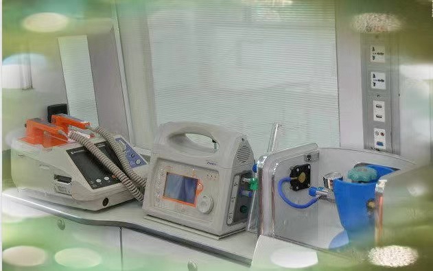 你知道上海市回家救护车护送联系电话吗？小微救护帮你轻松搞定安全转运！