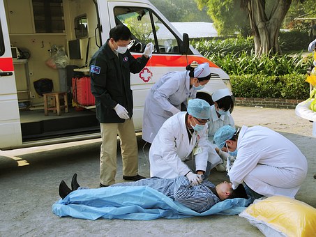 上海专业的专用救护车平台，如何选择安全可靠的转院服务？